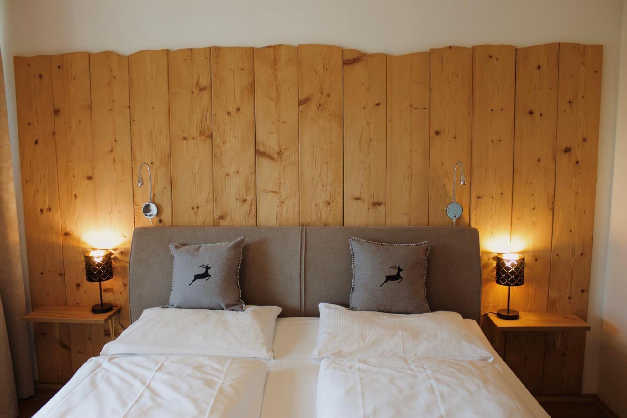 Hotel Garni - Chiemsee-Pension-Seebruck Seeon-Seebruck Exterior foto